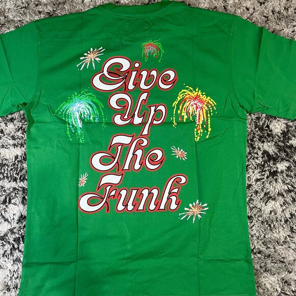 NWT MARKET STUDIOS FUNKADELIC GIVE UP THE FUNK T-SHIRT SIZE: L - Picture 4 of 5